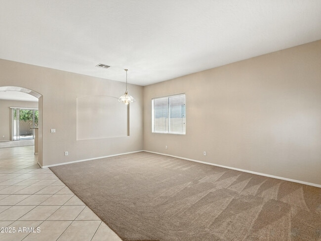 Building Photo - 541 N Scott Dr