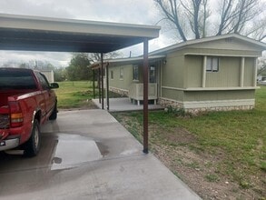 Building Photo - 5427 Arrowhead Dr