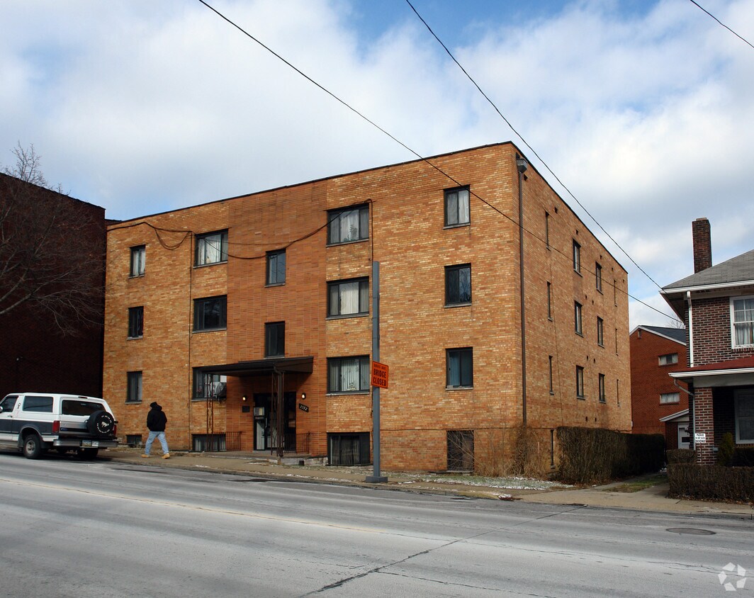 Primary Photo - 3592 Brighton Rd