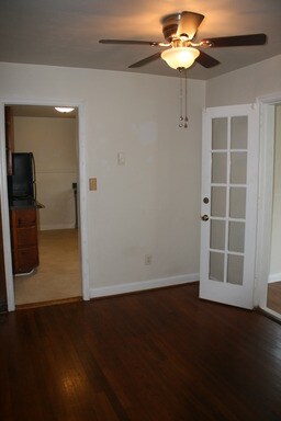 Building Photo - 15641 Warwick Blvd