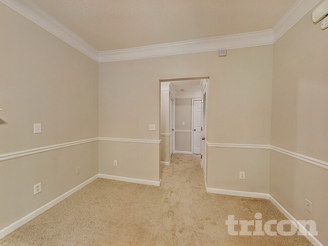 Building Photo - 130 Nowell Dr