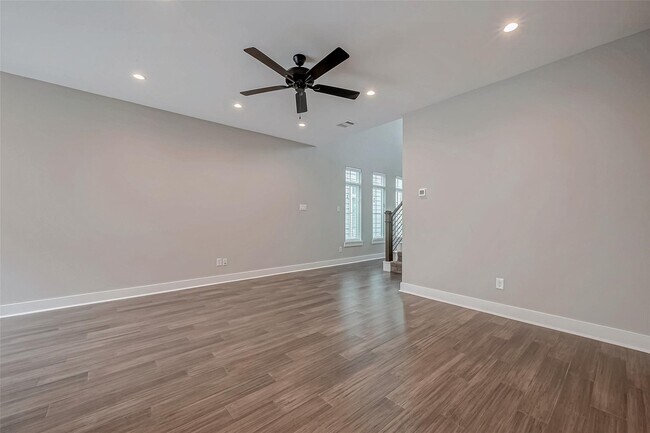 Foto del edificio - 16531 Oasis Mdw Ln