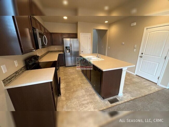 Building Photo - 11484 Wildwood Ridge Drive