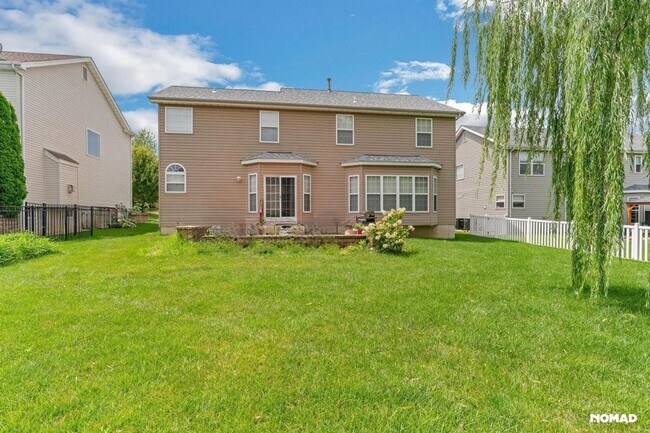 Foto del edificio - Spacious 5BR House in Saint Charles