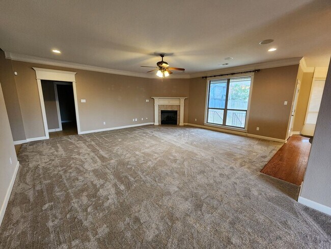 Foto del edificio - 9124 Wetherbee Cir