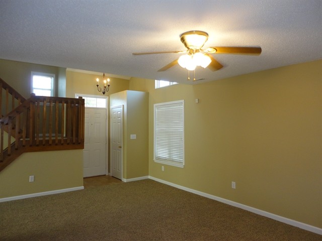 Building Photo - 15318 Ten Point Dr