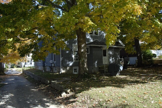 Building Photo - Woodlawn and University - August 2025