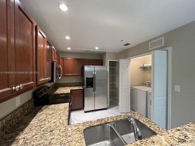 Foto del edificio - 11503 NW 89th St