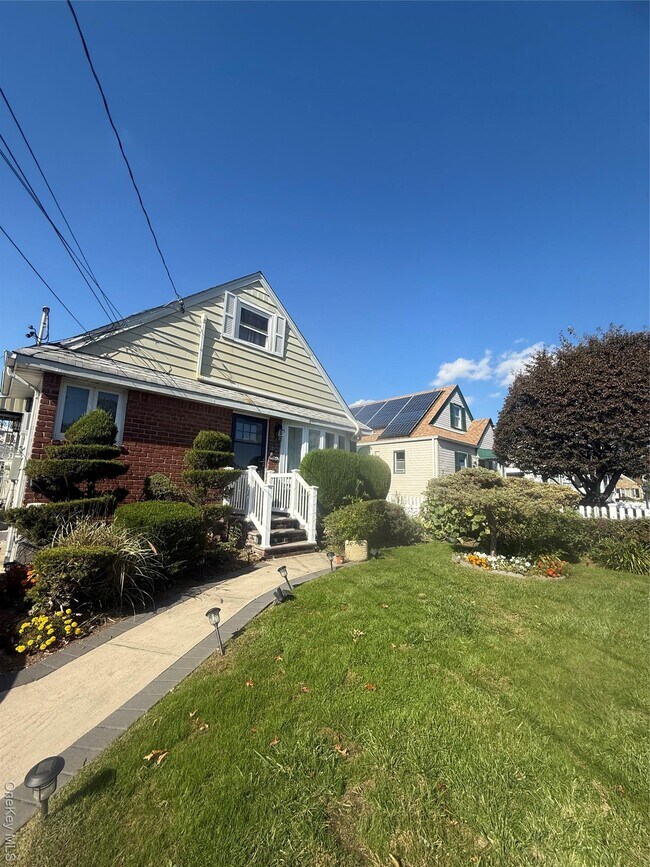 Foto del edificio - 150 E St