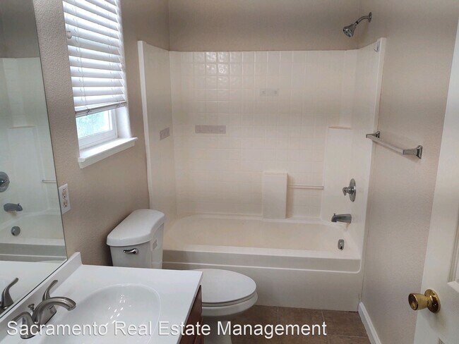 Foto del edificio - 3 br, 2.5 bath House - 5296 Moonlit Bay Way