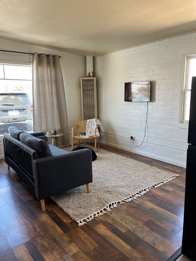 Gran sala de estar - 6453 yucca ave