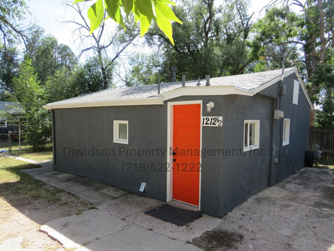 Foto principal - Updated Cottage Centrally Located Near The...