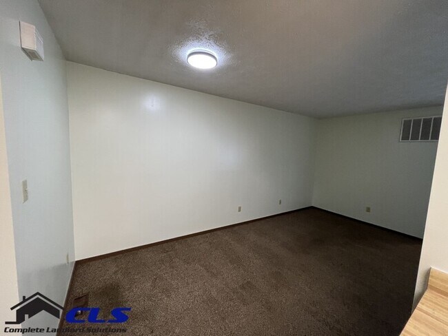 Building Photo - 4271 S Kian St