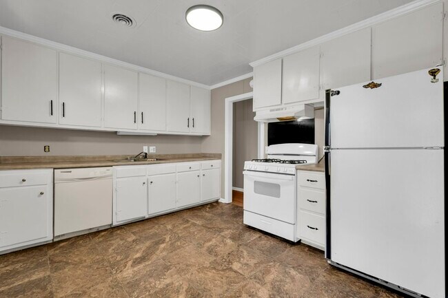 Foto del edificio - 266 McHall Dr