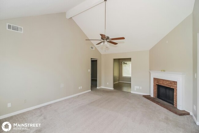 Building Photo - 5521 April Forest Dr, Memphis, TN 38141