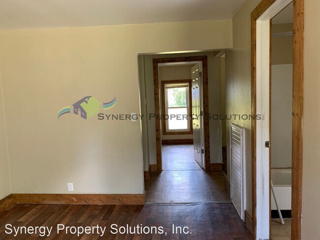 Building Photo - 3 br, 1 bath House - 195 Concord Ave. Rich...