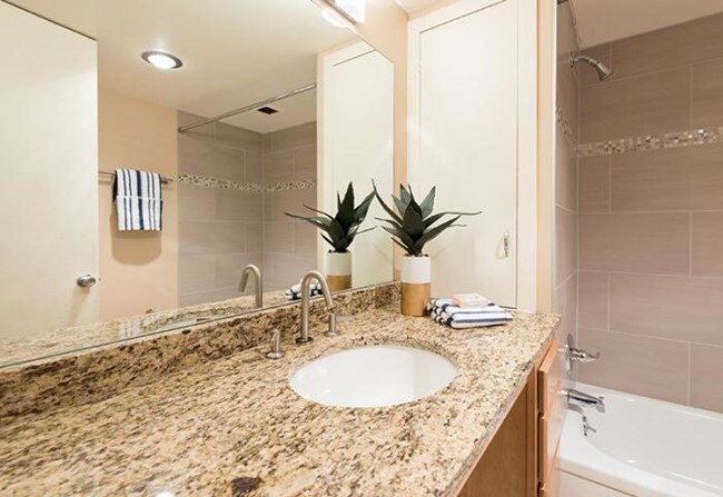 Foto del edificio - 2 bedroom in Denver CO 80203
