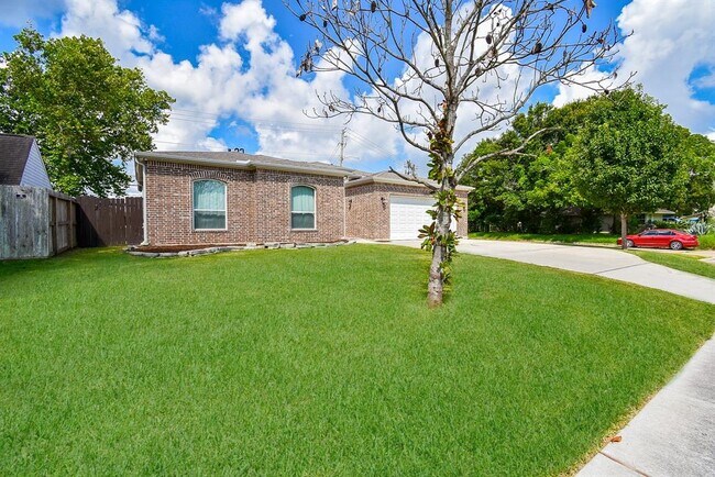 Building Photo - 10602 Bassoon Dr