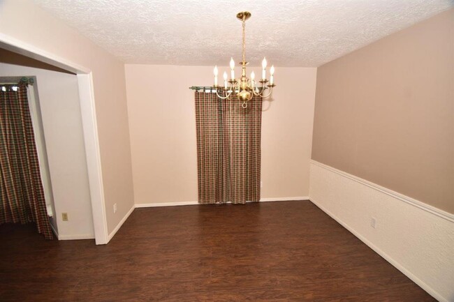 Building Photo - 431 Applewhite Dr