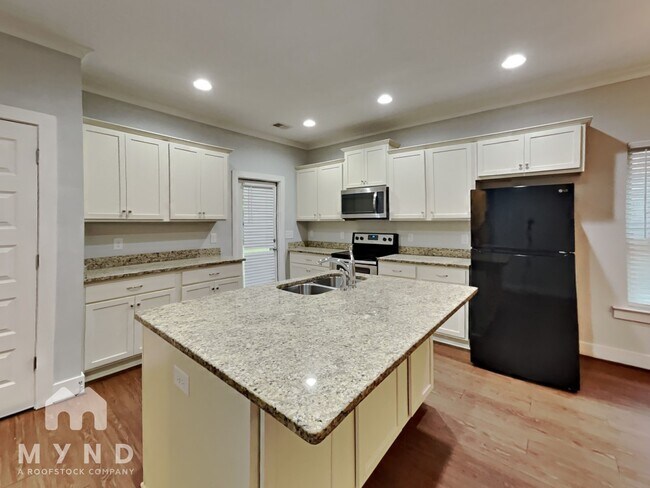 Foto del edificio - 5525 Park Side Rd