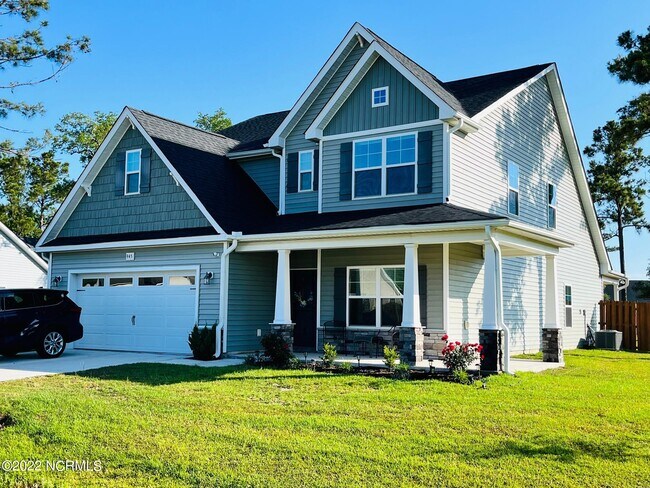 Building Photo - 945 Needlerush Rd