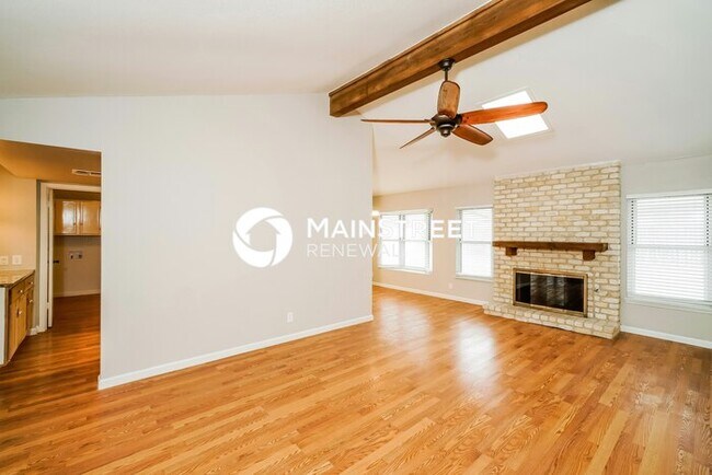 Building Photo - 4 Bedroom Pet-Friendly Home in SAN ANTONIO...