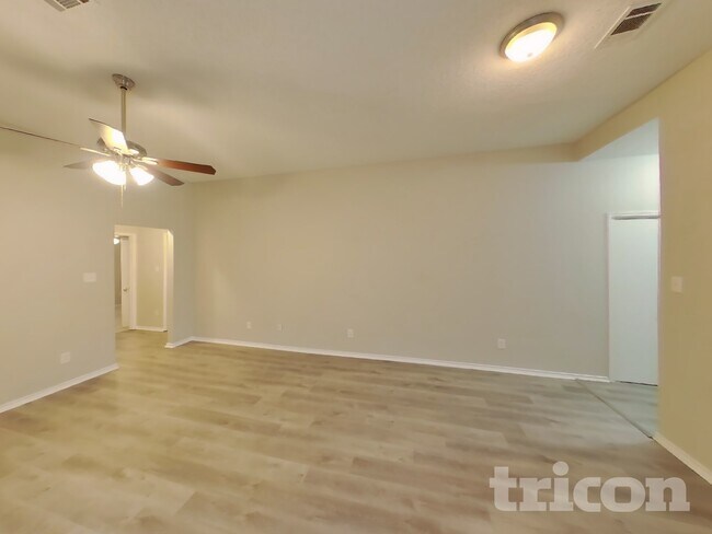 Foto del edificio - 5208 Wolverton Ct