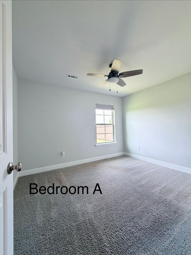 Foto del edificio - 202 Abercorn Dr