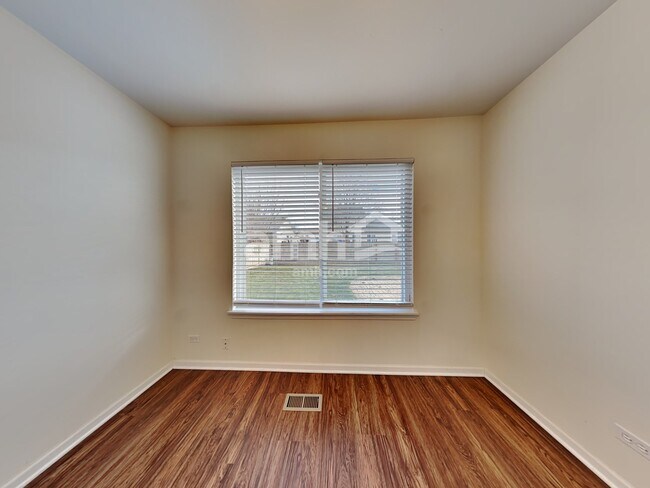 Foto del edificio - 1982 Conway Ln