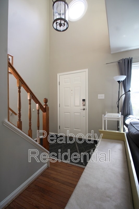 Building Photo - 21039 Emerson Ct
