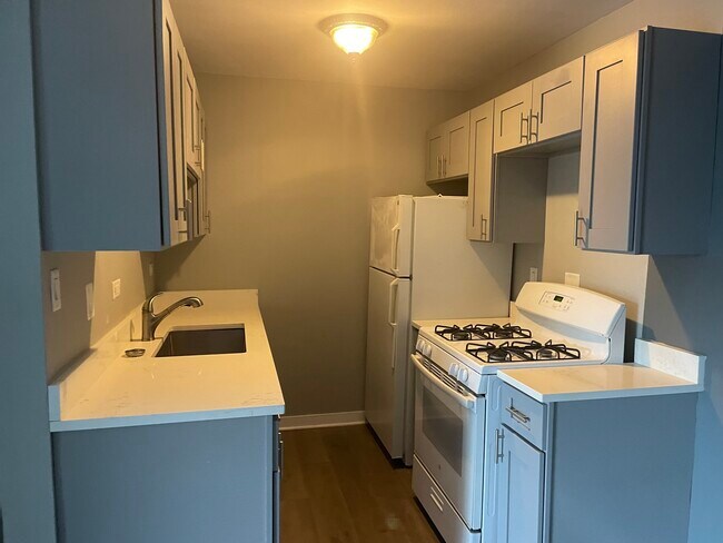 Foto del edificio - 928 Jonathan Ct