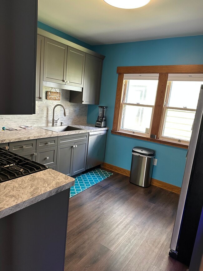 23 Tioga St Unit Right off Hertel, Buffalo, NY 14216 Apartments in