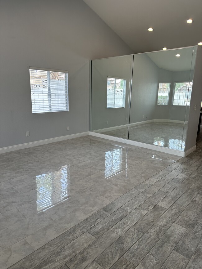 Building Photo - 3552 Kahala Bay Ln