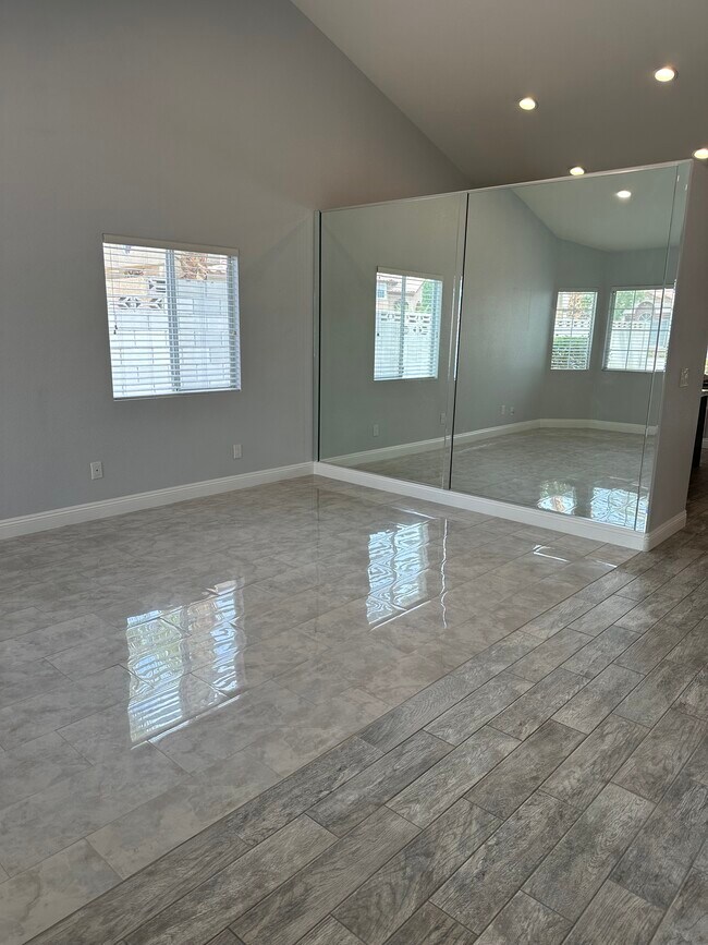Foto del edificio - 3552 Kahala Bay Ln