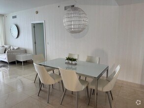 Building Photo - 17121 Collins Ave