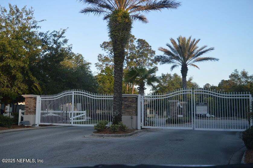 Building Photo - 7229 Deerfoot Cir