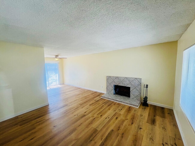 Building Photo - 43232 Archwood Way