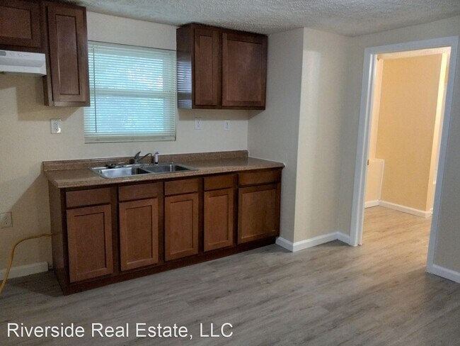 Building Photo - 2 br, 1 bath House - 312 Young Ave.