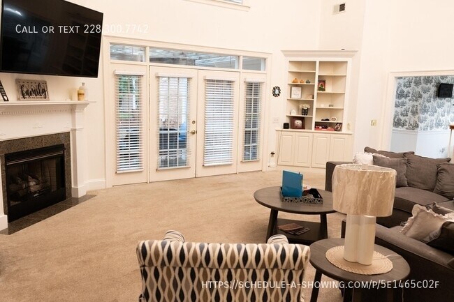 Foto del edificio - 110 Little John Ln