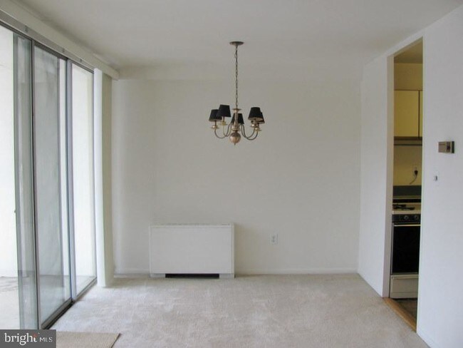Building Photo - 6621 Wakefield Dr