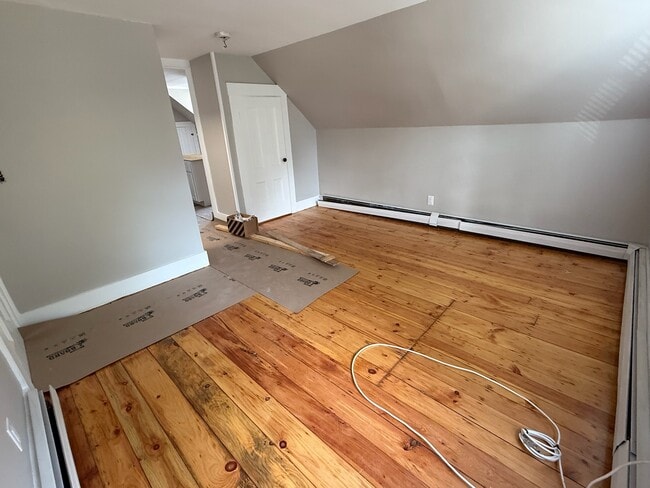 Living Room - 4 E Watson St