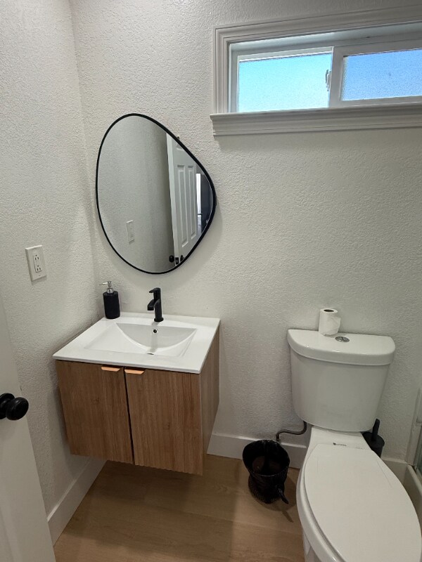 Foto del edificio - 14361 Buckner Dr