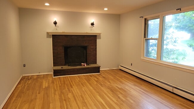 Living Room - 2214 Halsey St
