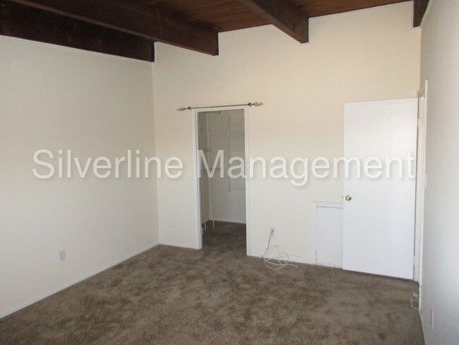 Building Photo - 7527 Riverdale Rd