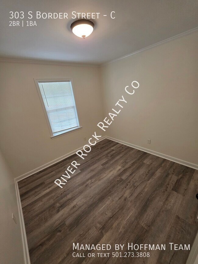 Building Photo - 303 S Border St