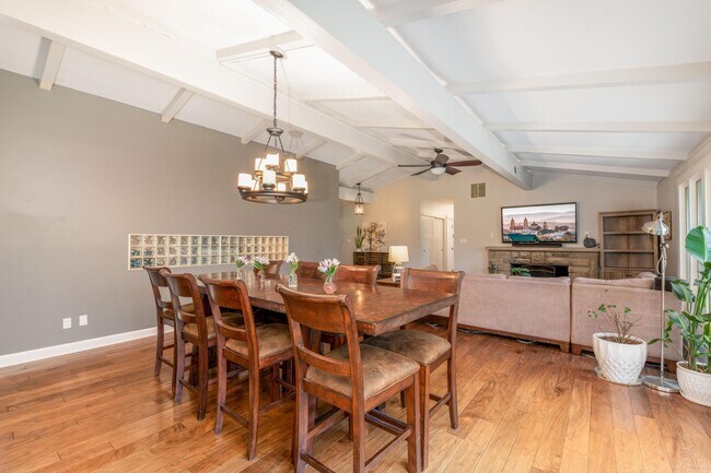 Building Photo - 4200 Dublin Rd