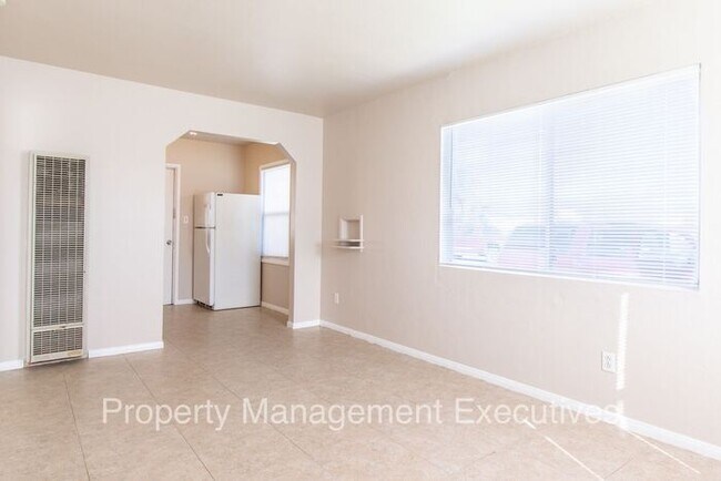Building Photo - Affordable 1 Bedroom, 1 Bath Duplex