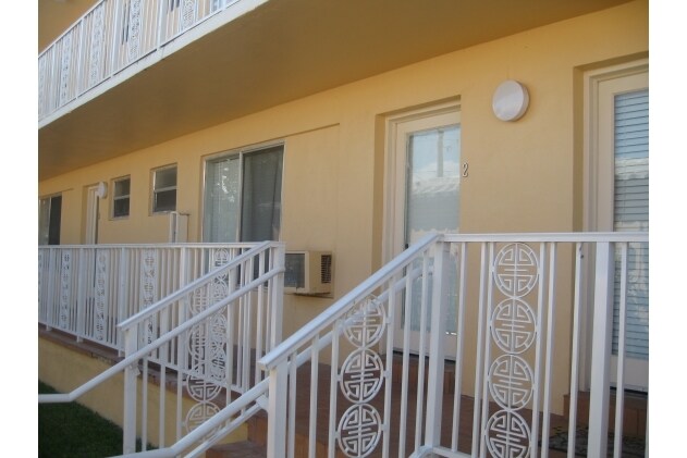 Building Photo - 926 79th Ter