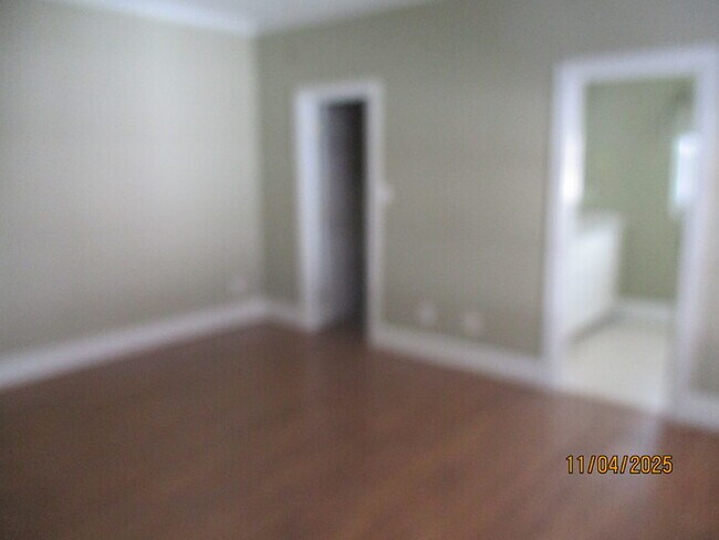 Foto del edificio - 75 McCurdy St NW