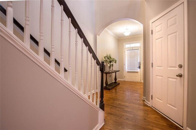 Foto del edificio - 2396 Meadow Falls Ln